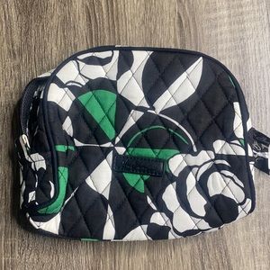 BNWT Vera Bradley Medium Zip Cosmetic Bag